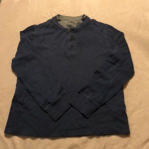 Blue pullover long sleeve shirt